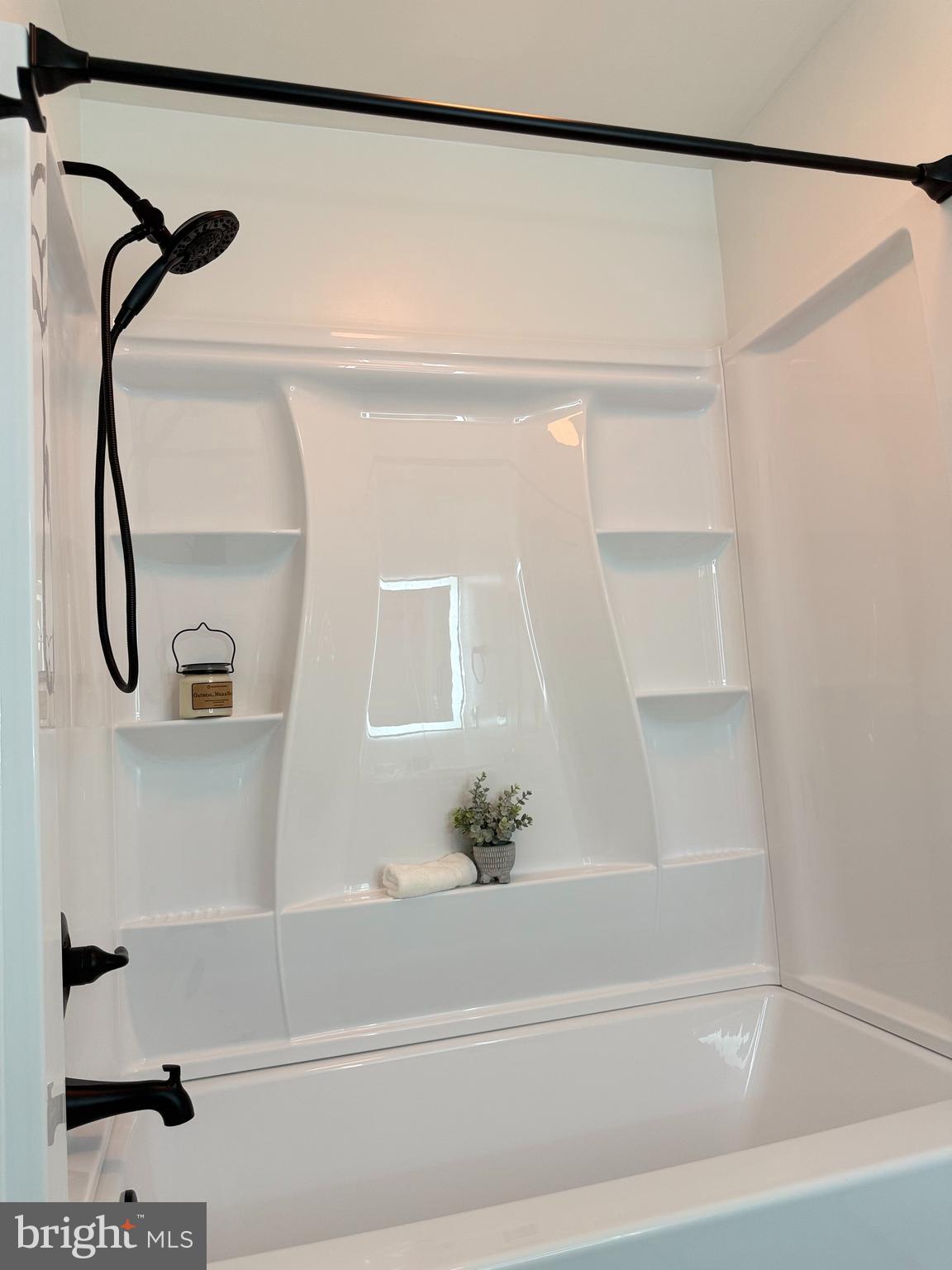 LEELAND HEIGHTS - Residential Lease