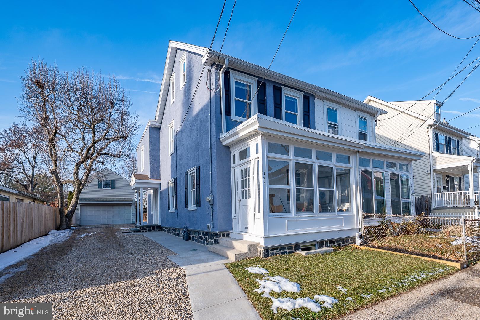 GARRETT HILL - Residential Lease