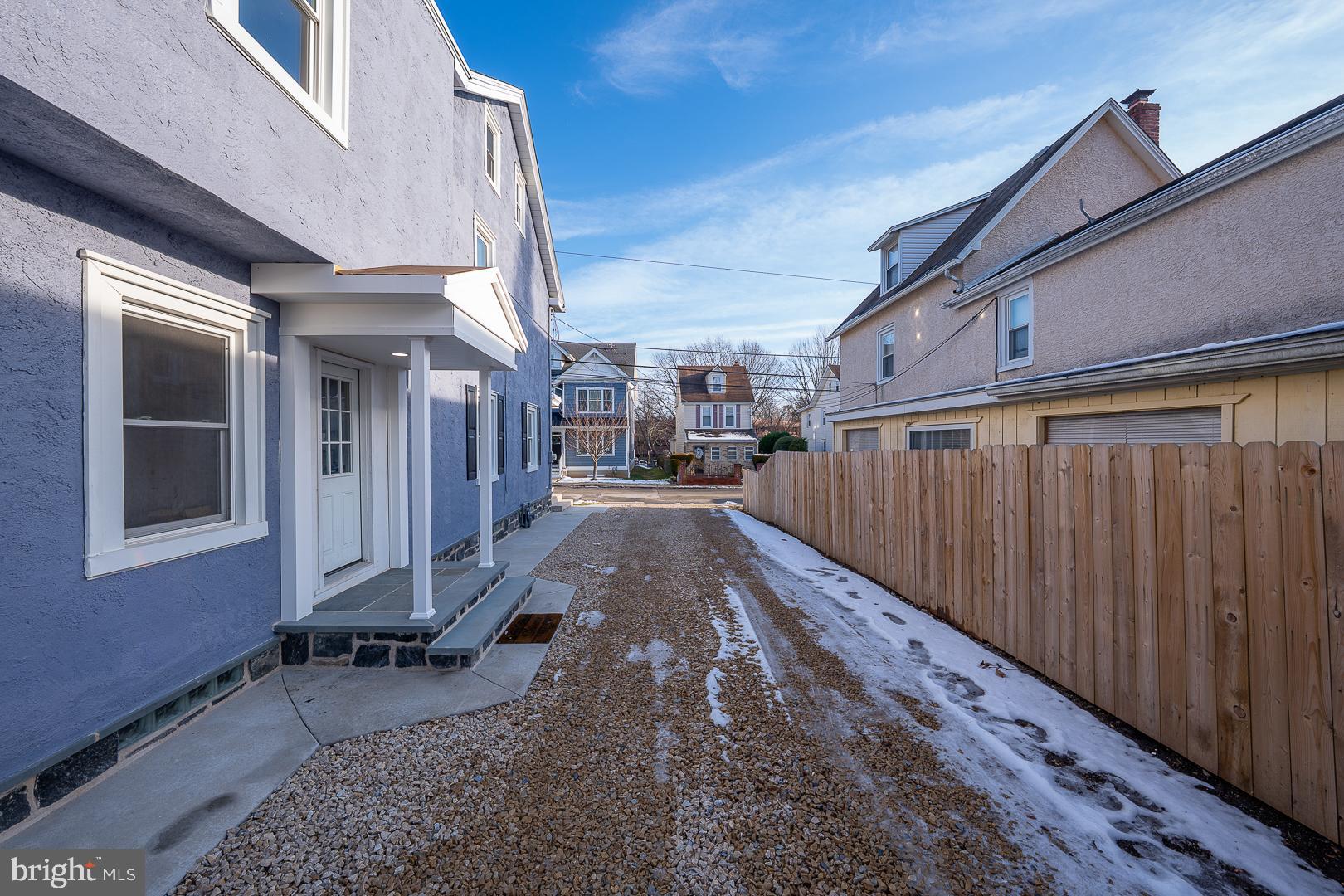 GARRETT HILL - Residential Lease