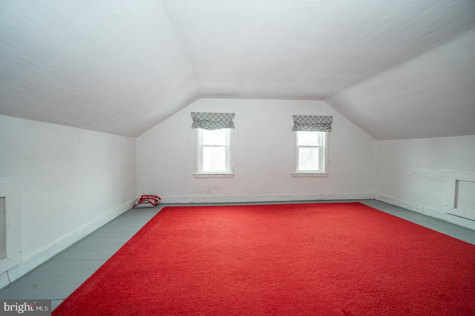 GARRETT HILL - Residential Lease