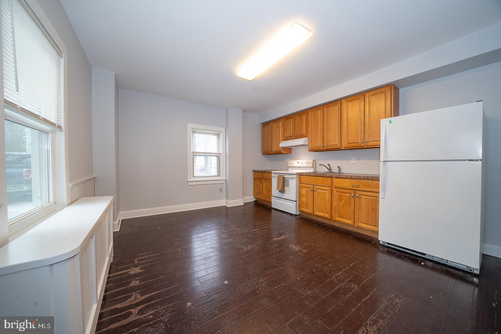 GARRETT HILL - Residential Lease