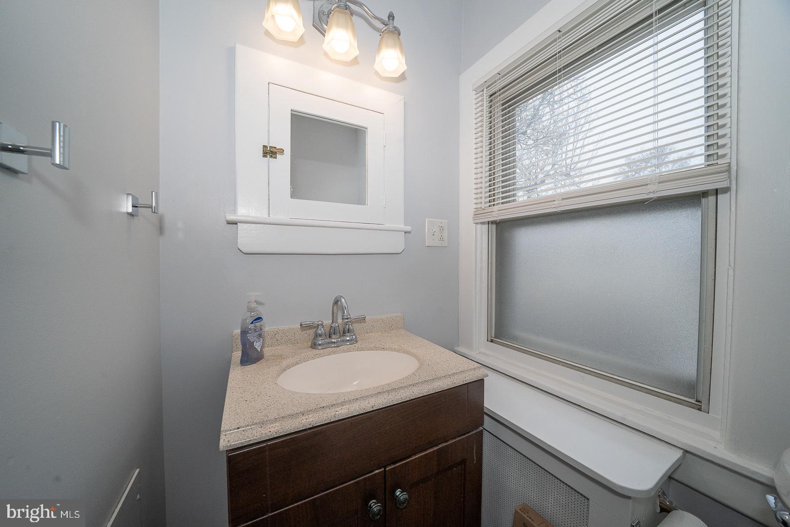 GARRETT HILL - Residential Lease