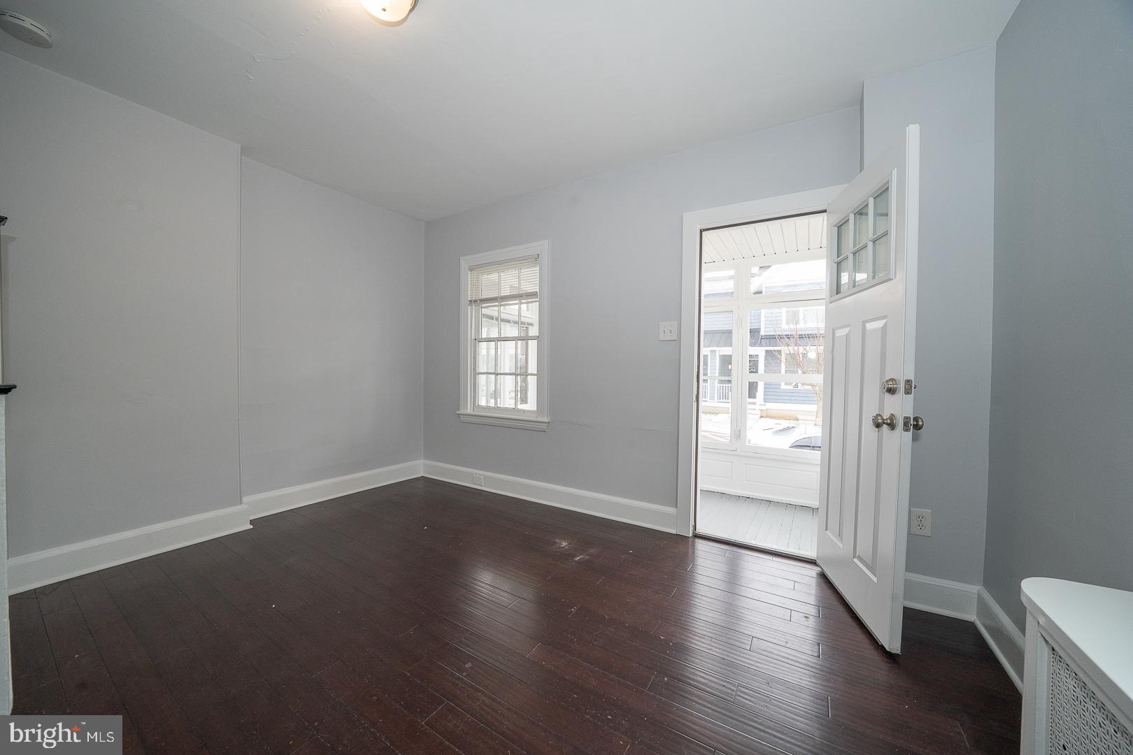 GARRETT HILL - Residential Lease