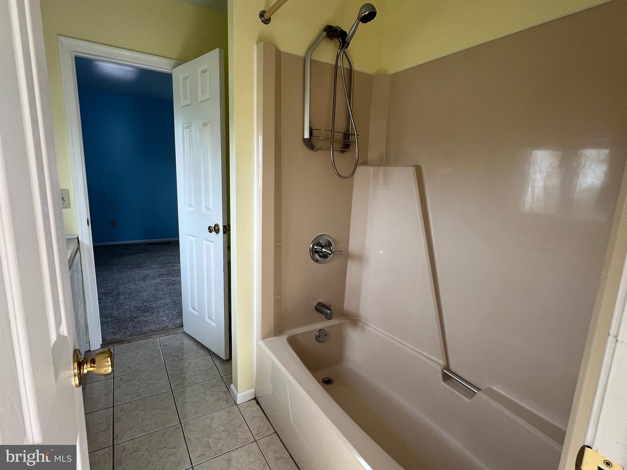 CHALFONT - Residential Lease