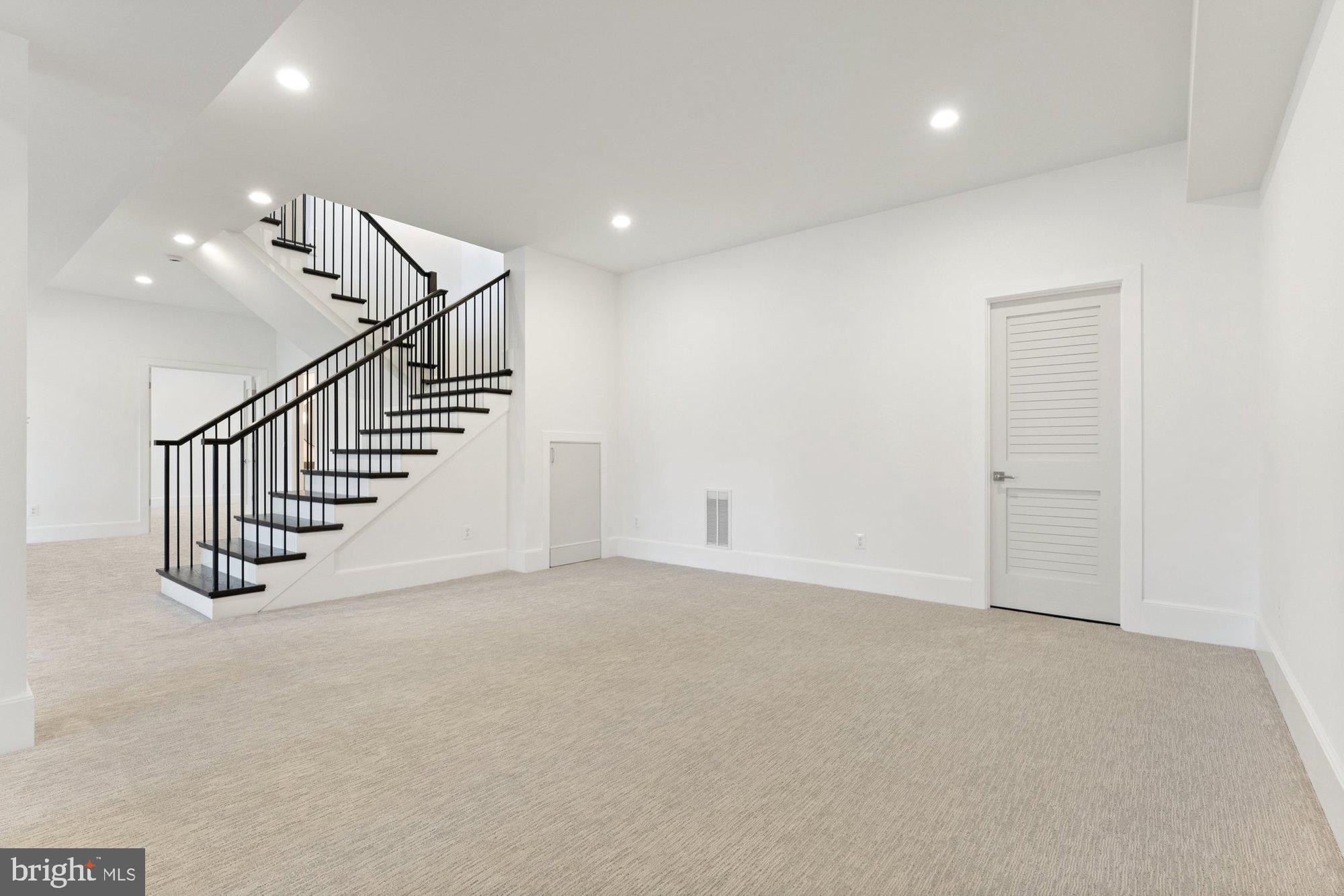 AYR HILL HEIGHTS - Residential