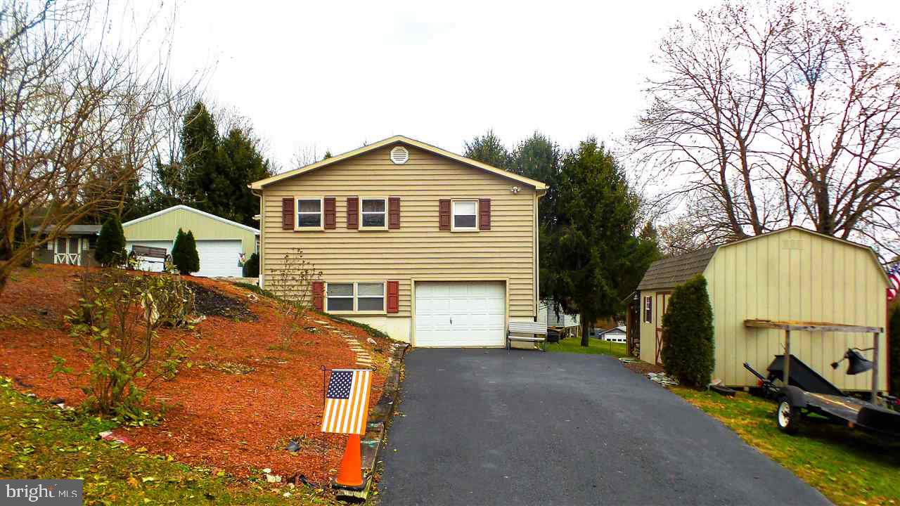 HANOVER JUNCTION - Residential