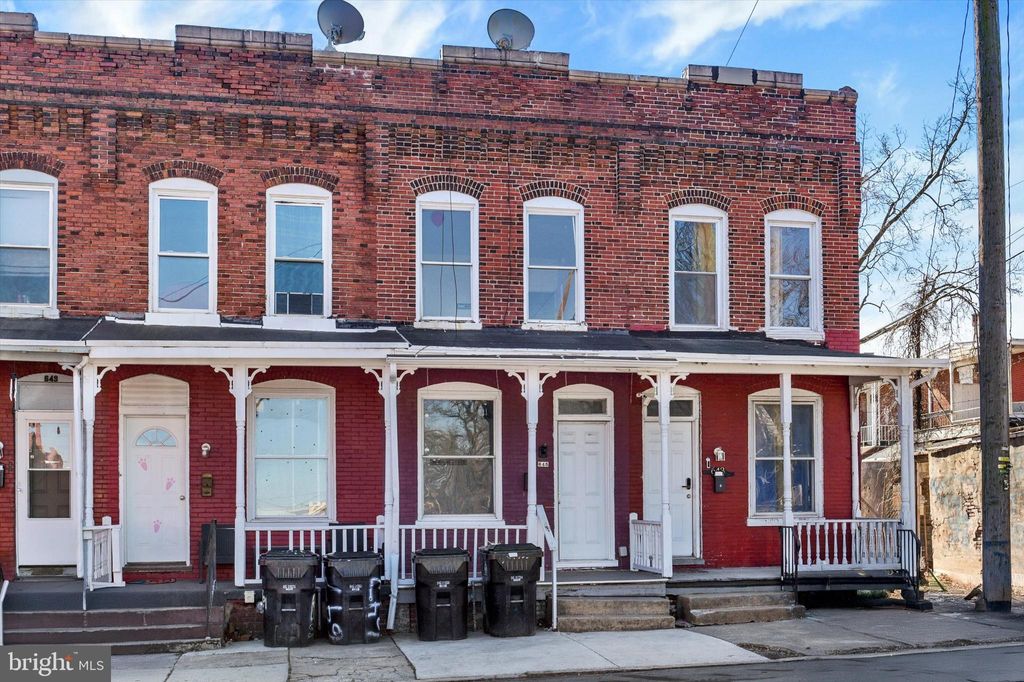 Photo of 645 Camp Street, HARRISBURG, PA 17110 (MLS # PADA2057418)