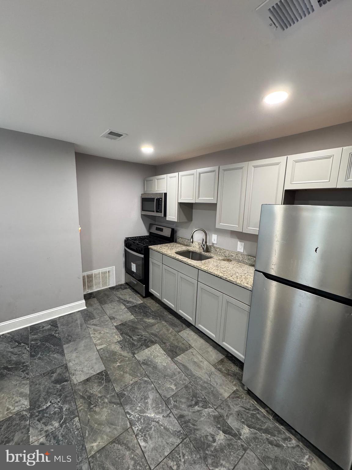3235 ELY PLACE SE 1