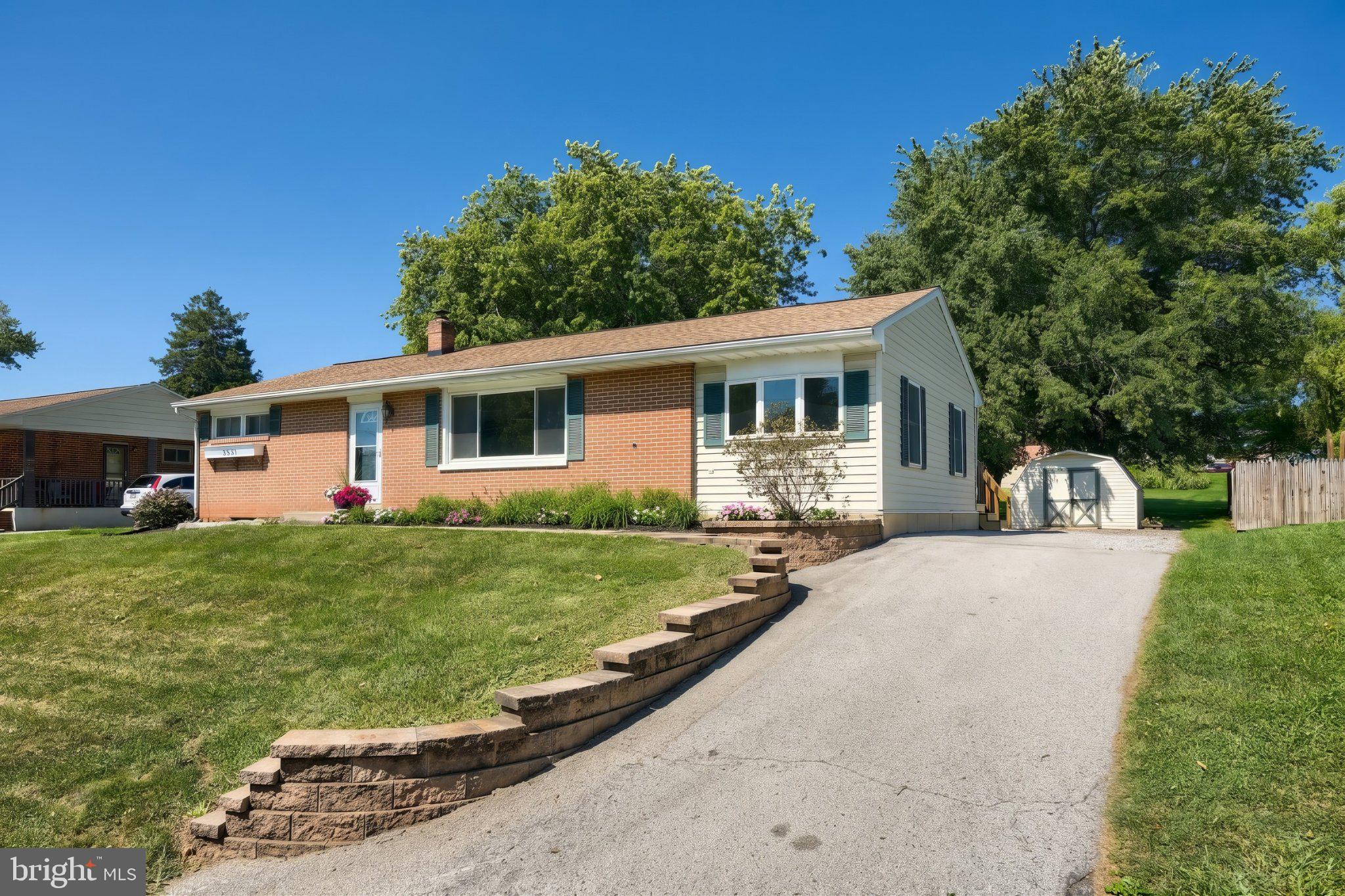 2551 BERKSHIRE LN