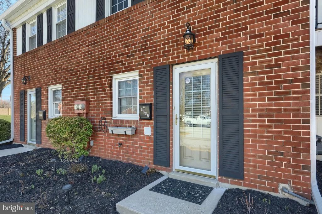 Photo of 1602 Devers Road, YORK, PA 17404 (MLS # PAYK2098818)