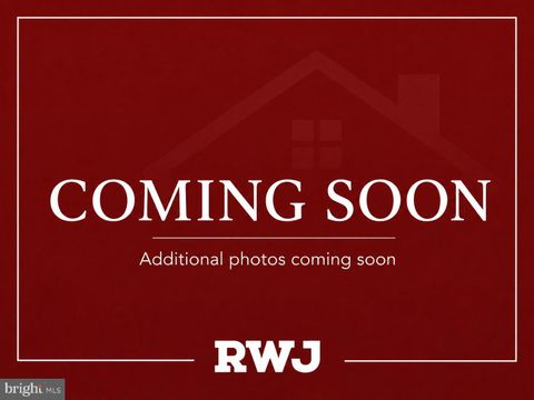 Townhouse For Sale - 1719 Springhouse Court<br/> FREDERICK, MD 21702