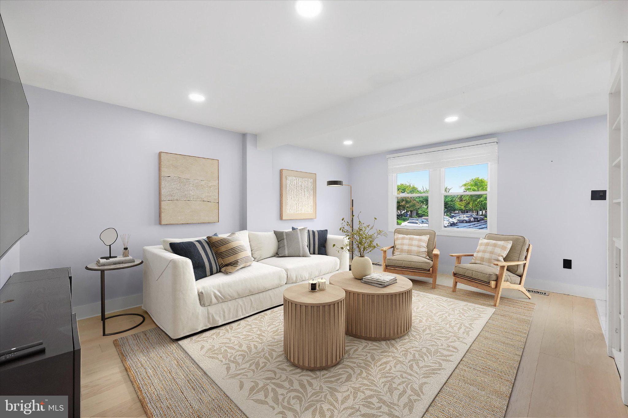 1719 SPRINGHOUSE COURT