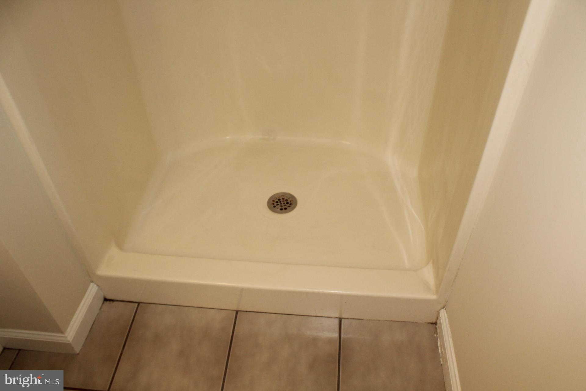 FOREST HILL - Residential Lease