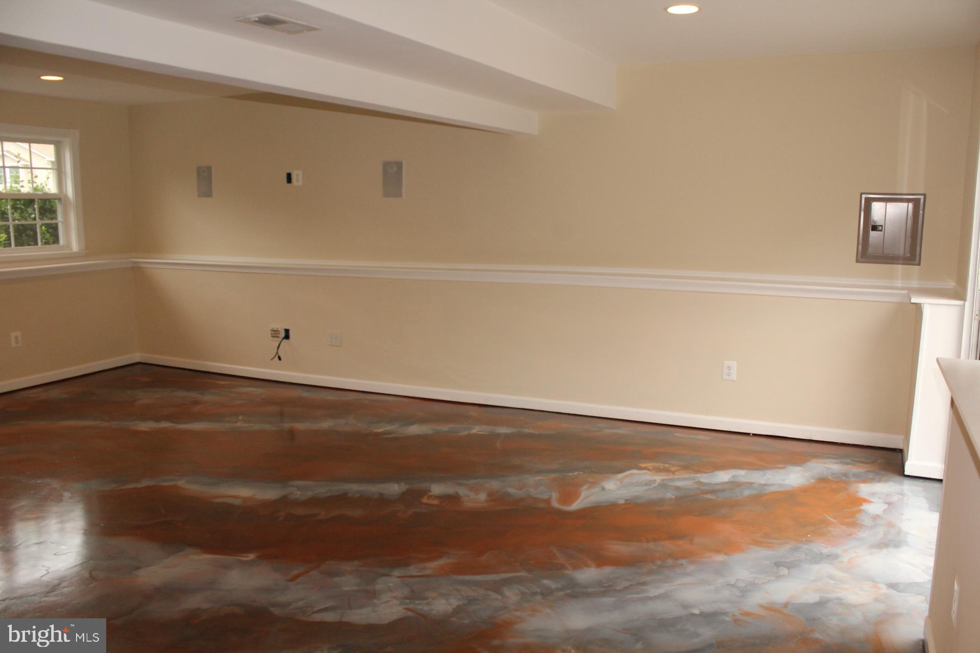 FOREST HILL - Residential Lease