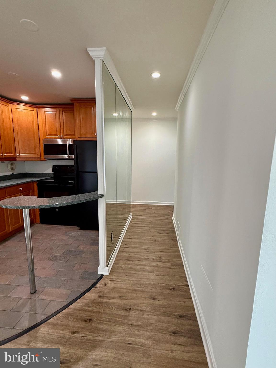 WASHINGTONIAN TOWER - Residential Lease