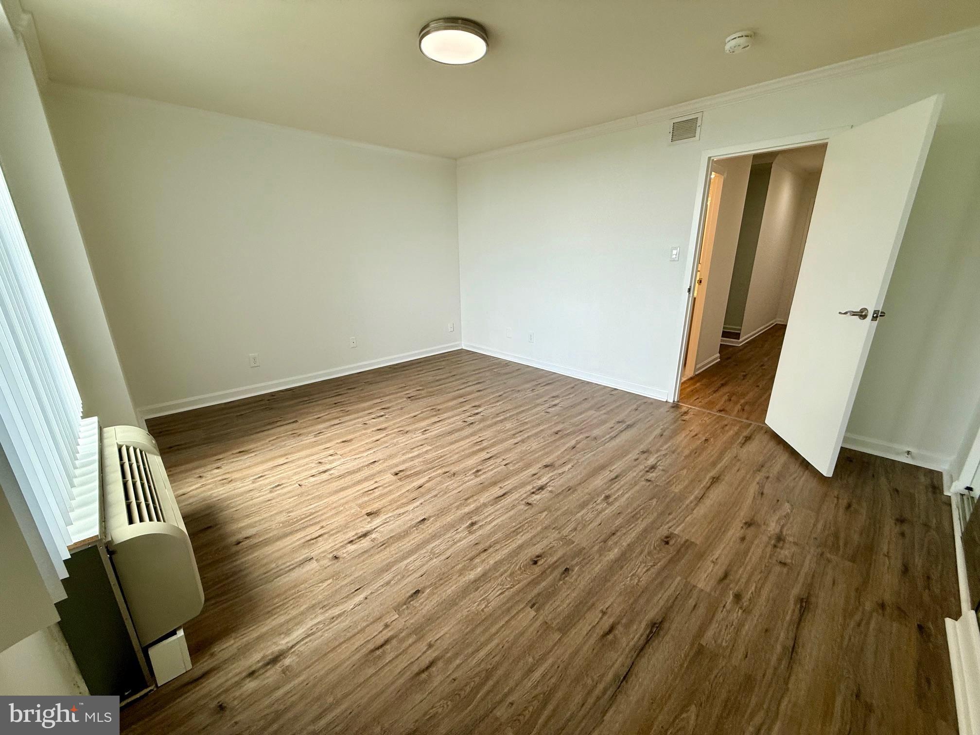 WASHINGTONIAN TOWER - Residential Lease