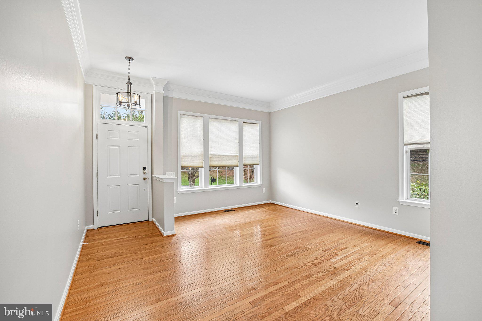 12868 ARNOT LANE