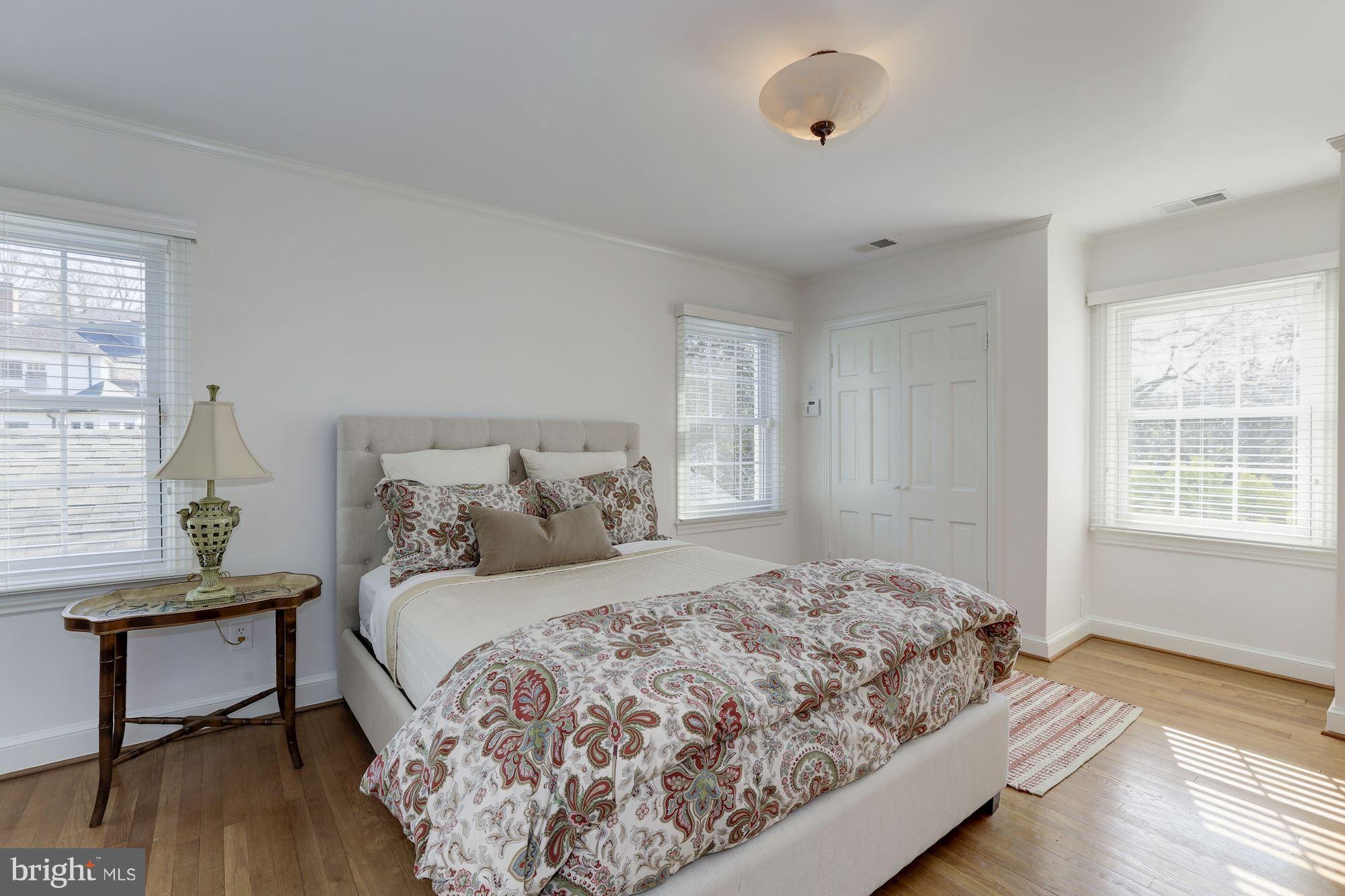 CHEVY CHASE - Residential