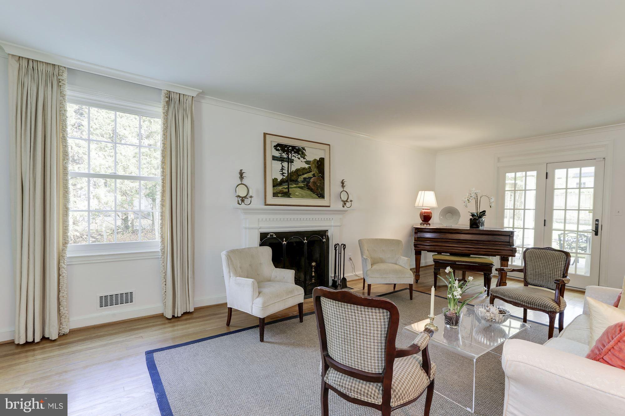 CHEVY CHASE - Residential