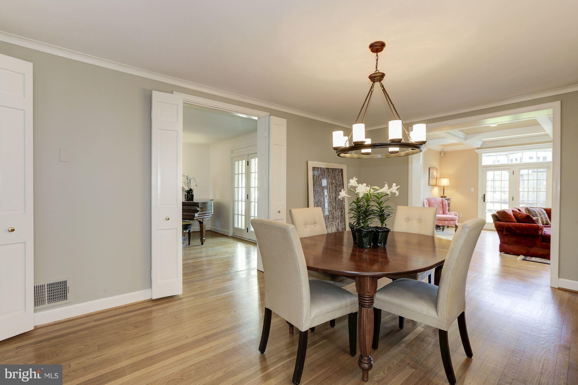 CHEVY CHASE - Residential