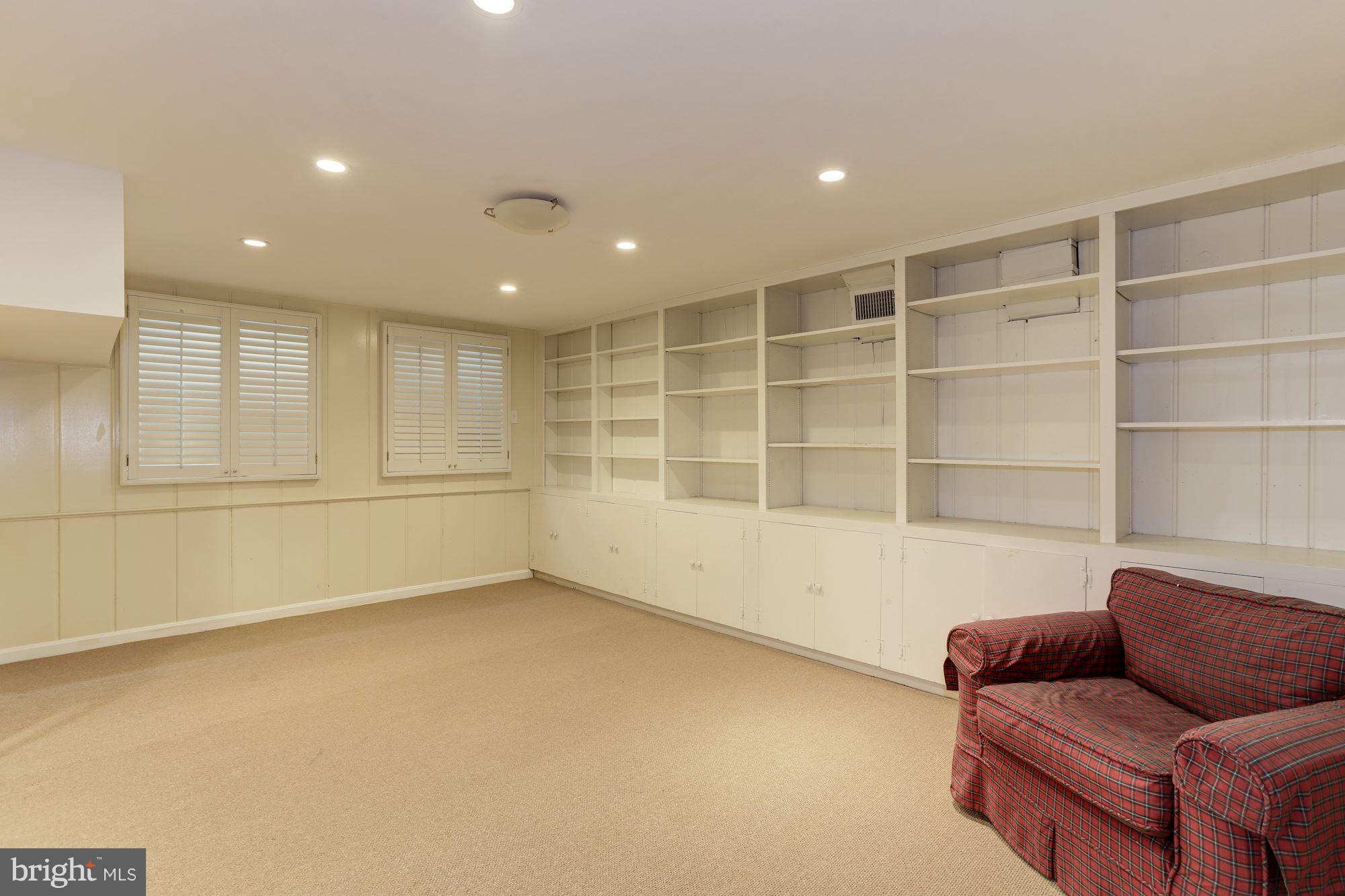 CHEVY CHASE - Residential