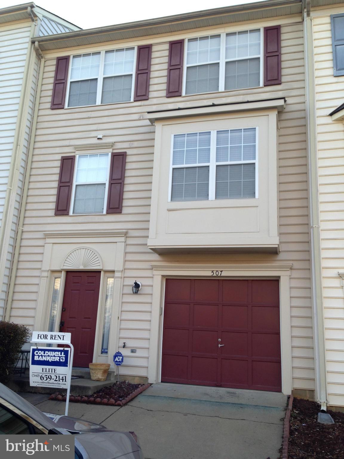 PARK RIDGE - Residential Lease