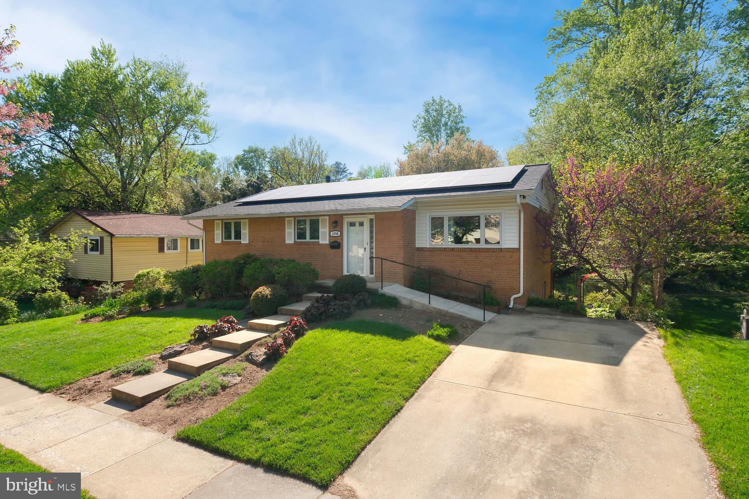 MONTROSE - Residential