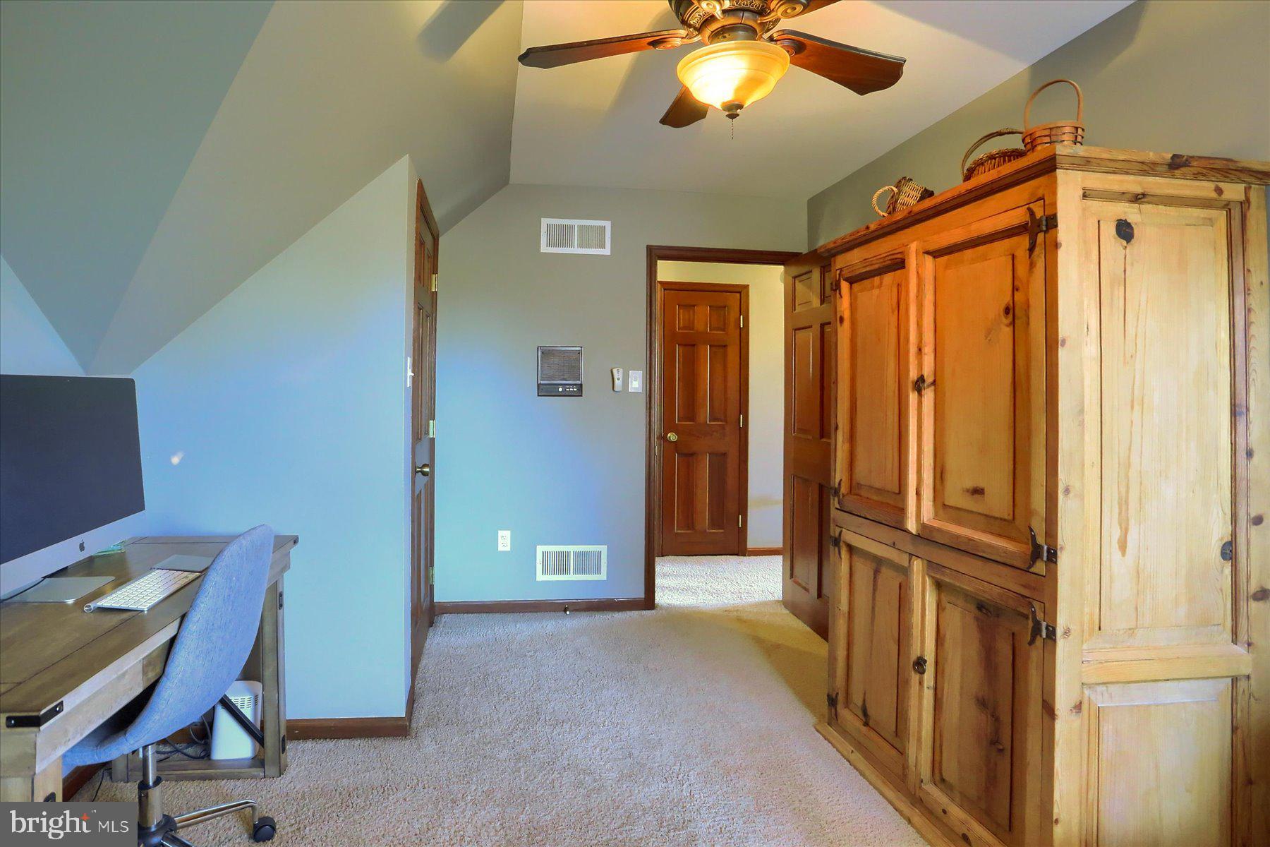 WINCHESTER PARK - Residential