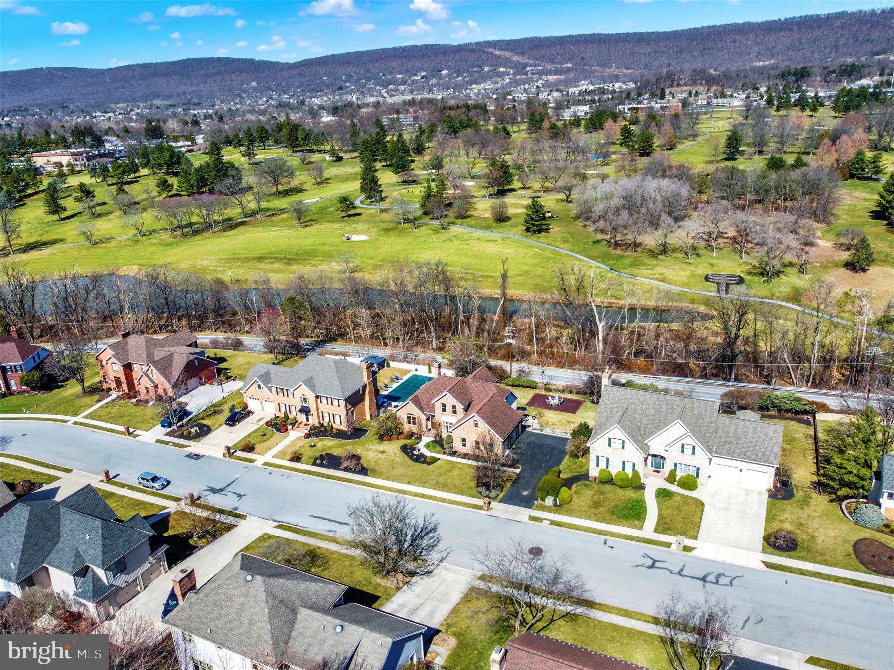 WINCHESTER PARK - Residential