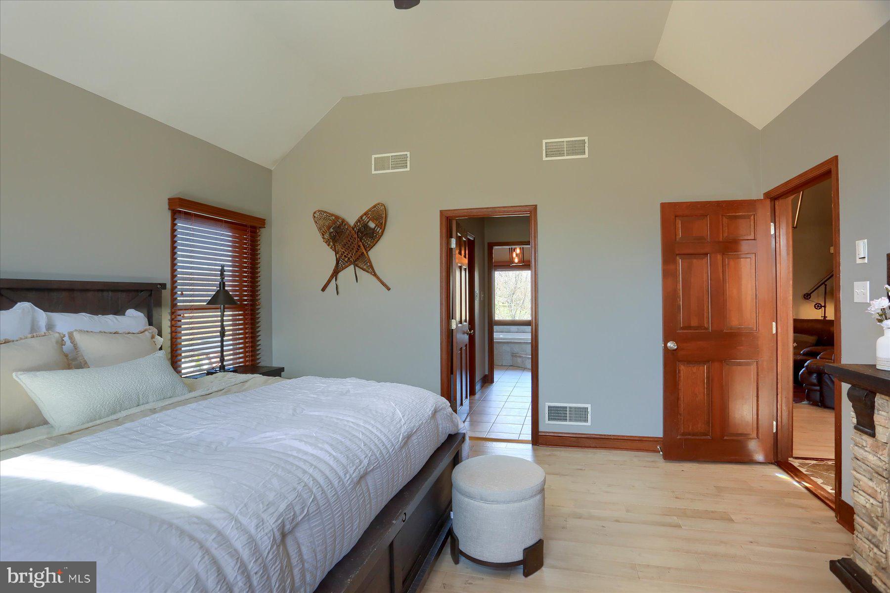 WINCHESTER PARK - Residential