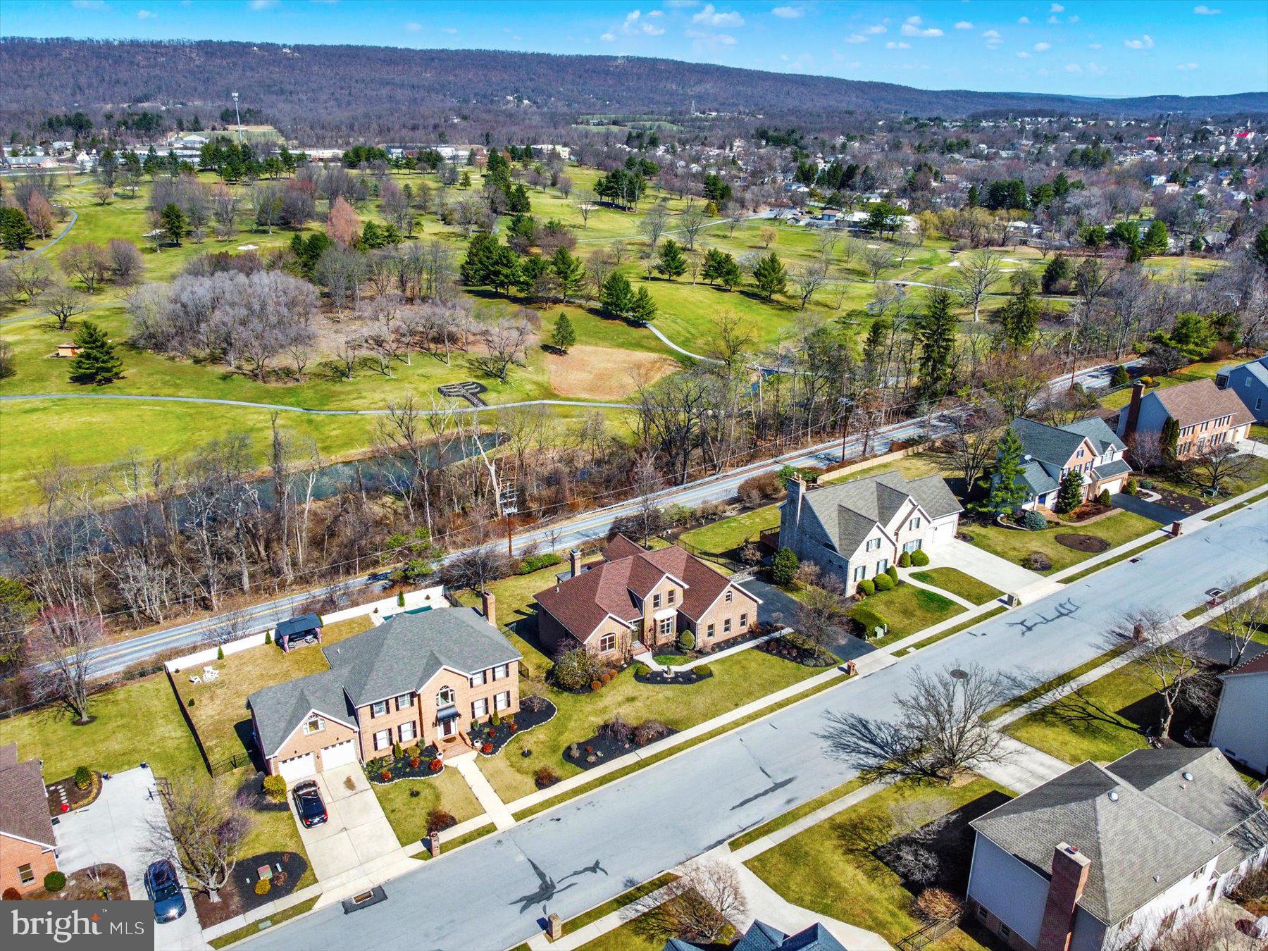 WINCHESTER PARK - Residential