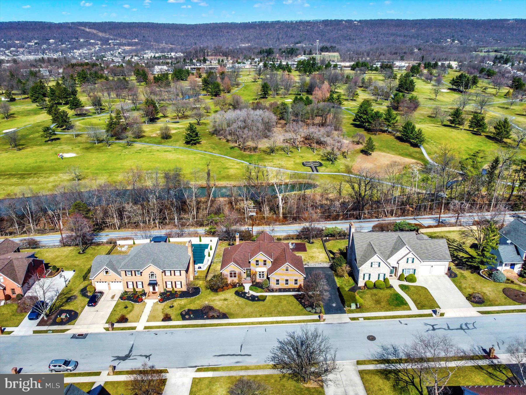 WINCHESTER PARK - Residential