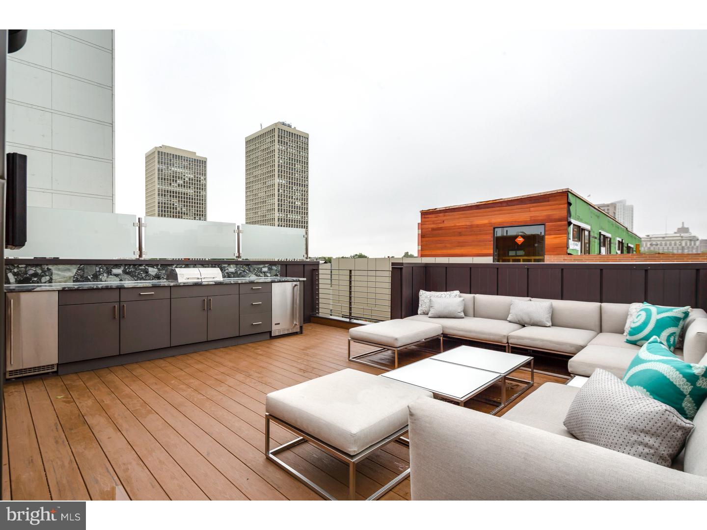 SOCIETY HILL - Residential