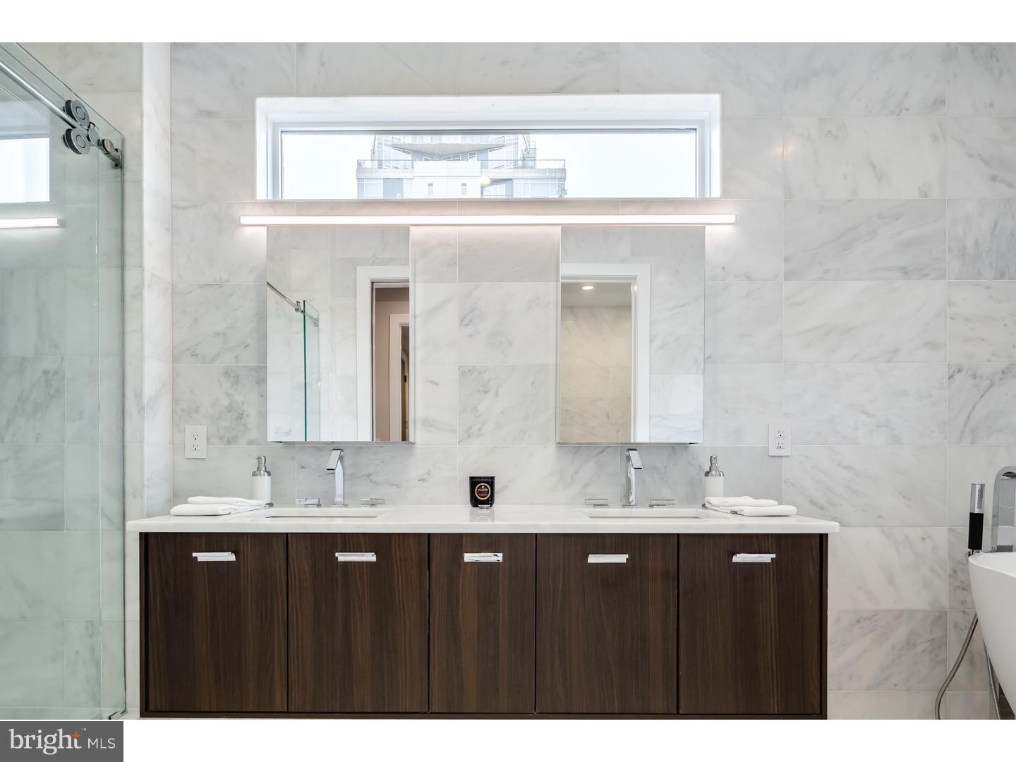 SOCIETY HILL - Residential