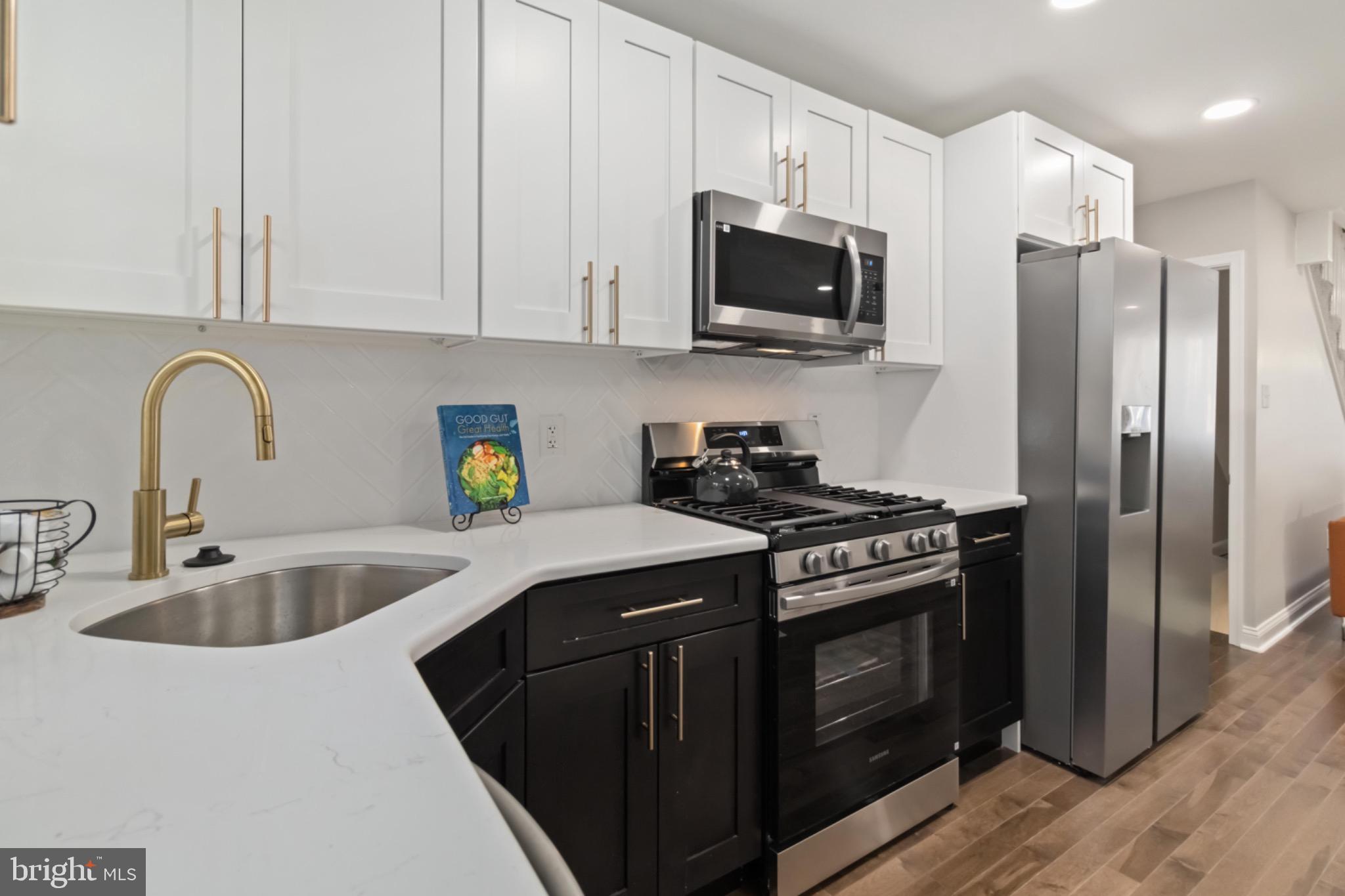 WEST OAK LANE - Residential