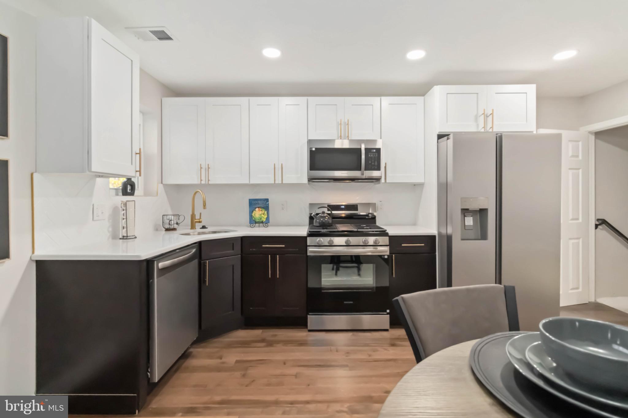 WEST OAK LANE - Residential