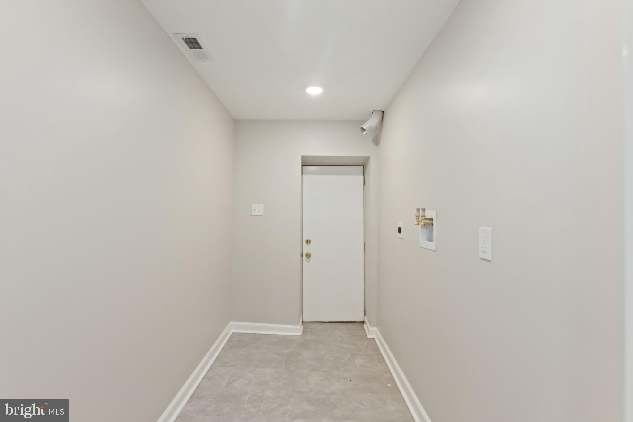 WEST OAK LANE - Residential