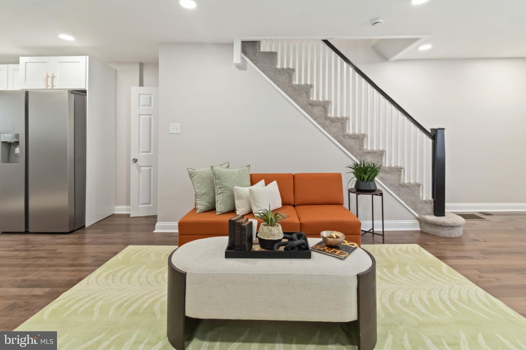 WEST OAK LANE - Residential