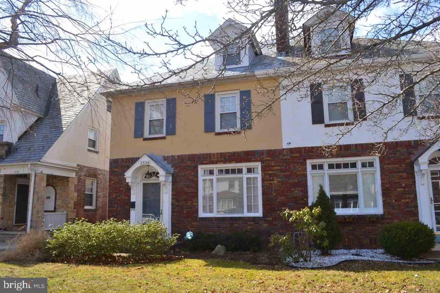 Move in ready home on N. 2nd St with easy access to downtown and 81. This 3 story home features 5 bedrooms, 2.5 baths, partially finished basement w/ bar, hardwood floors, built in bookshelves, and a fireplace.  Relax on your back porch with views of the Susquehanna River.  Off street parking and detached garage give you plenty of space for all of your cars and toys. Fenced in backyard. Come see the charm and convenience N. 2nd St has to offer in Harrisburg
