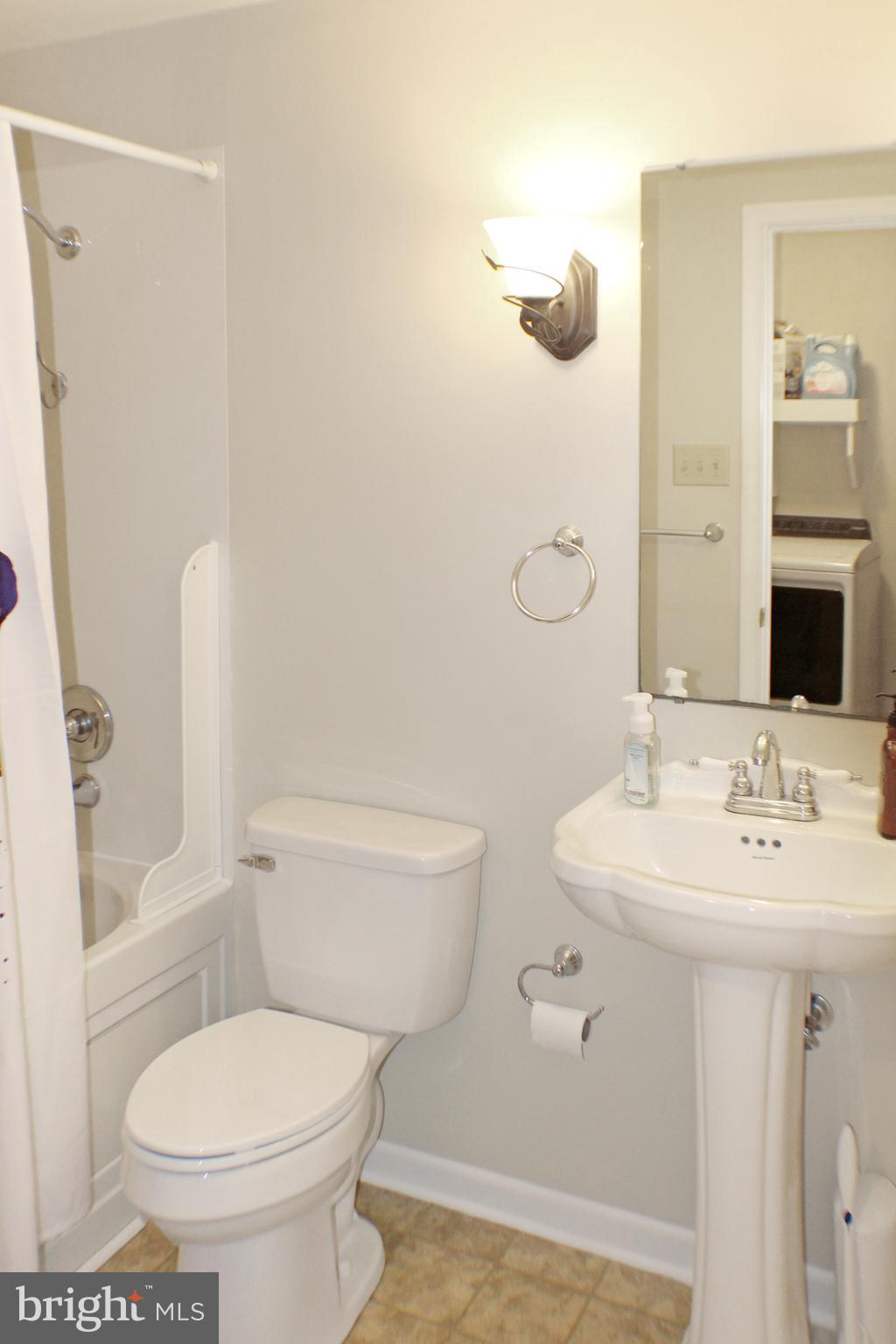 STONEHENGE - Residential Lease