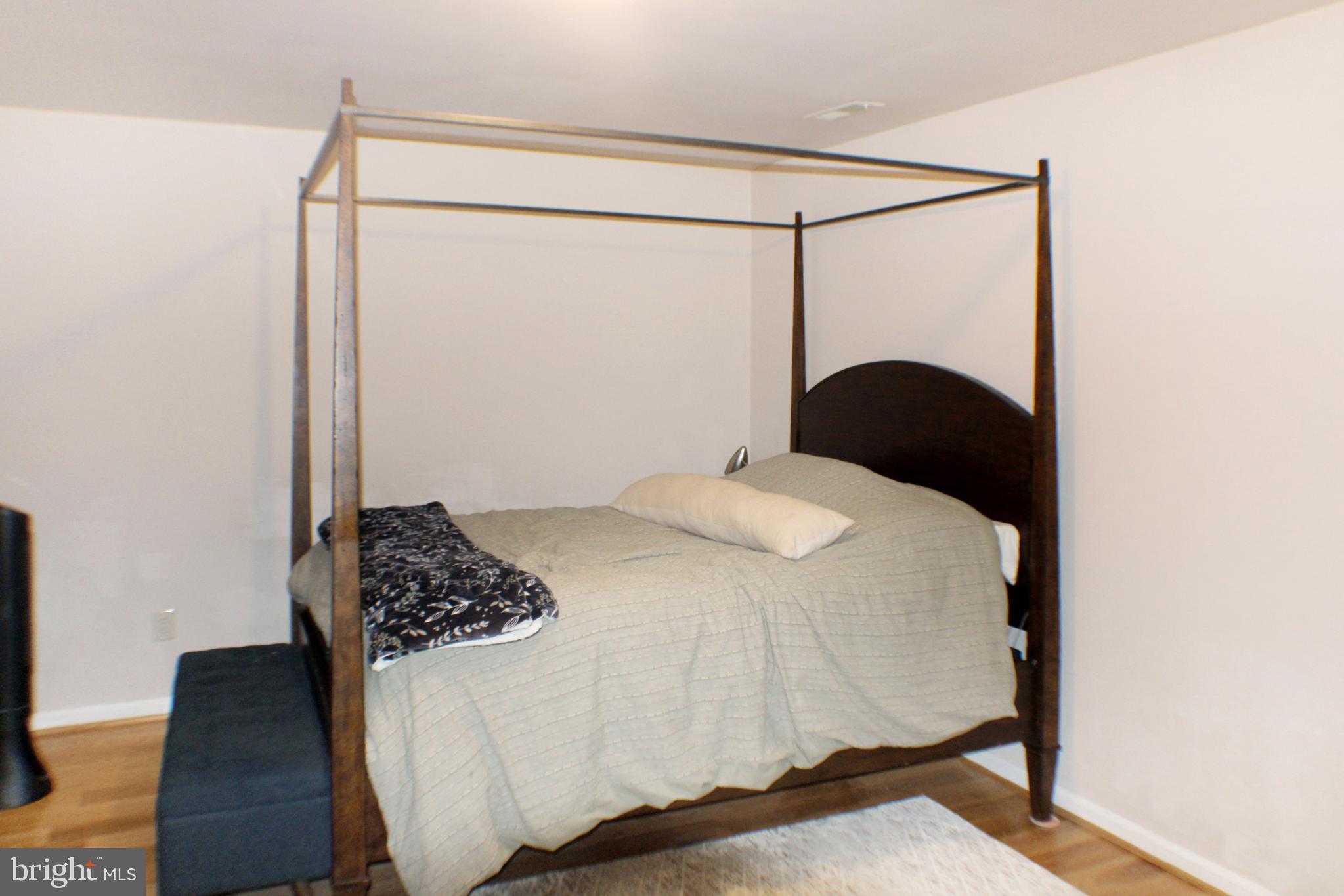 STONEHENGE - Residential Lease