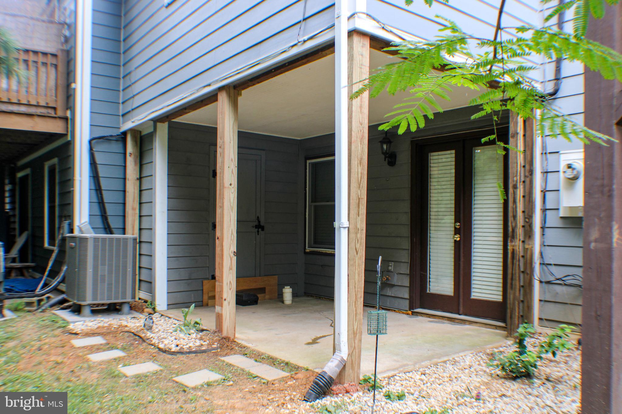 STONEHENGE - Residential Lease