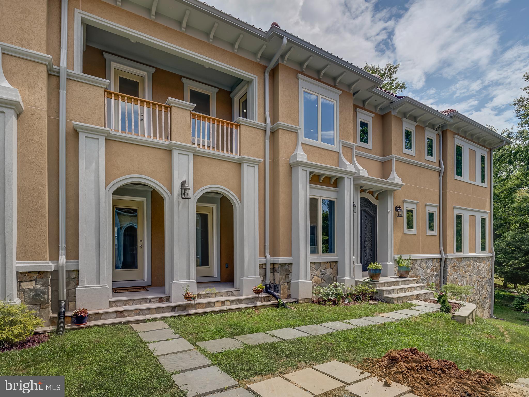 6947 PINE CREST AVENUE