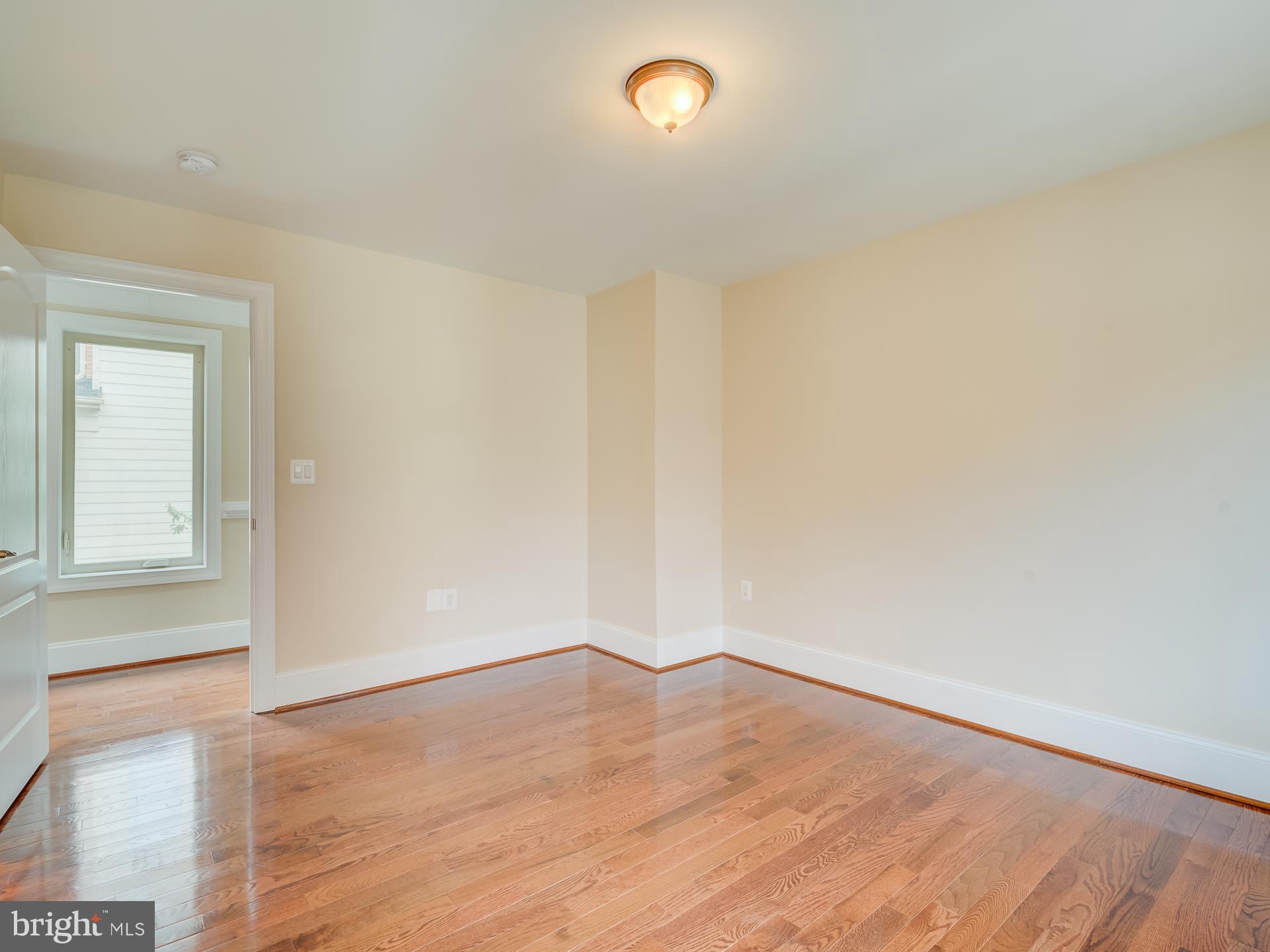 WEST MC LEAN - Residential Lease