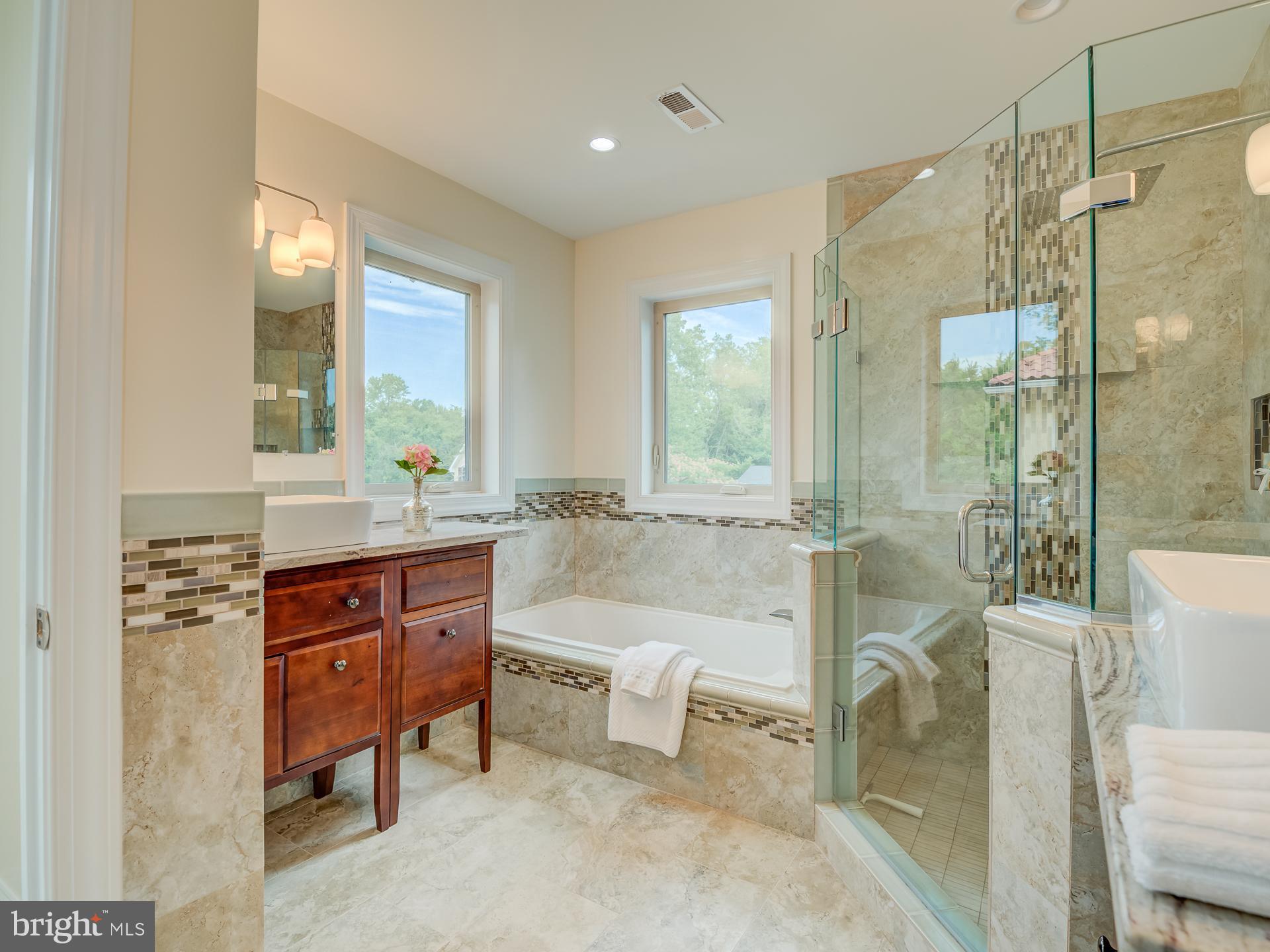 WEST MC LEAN - Residential Lease