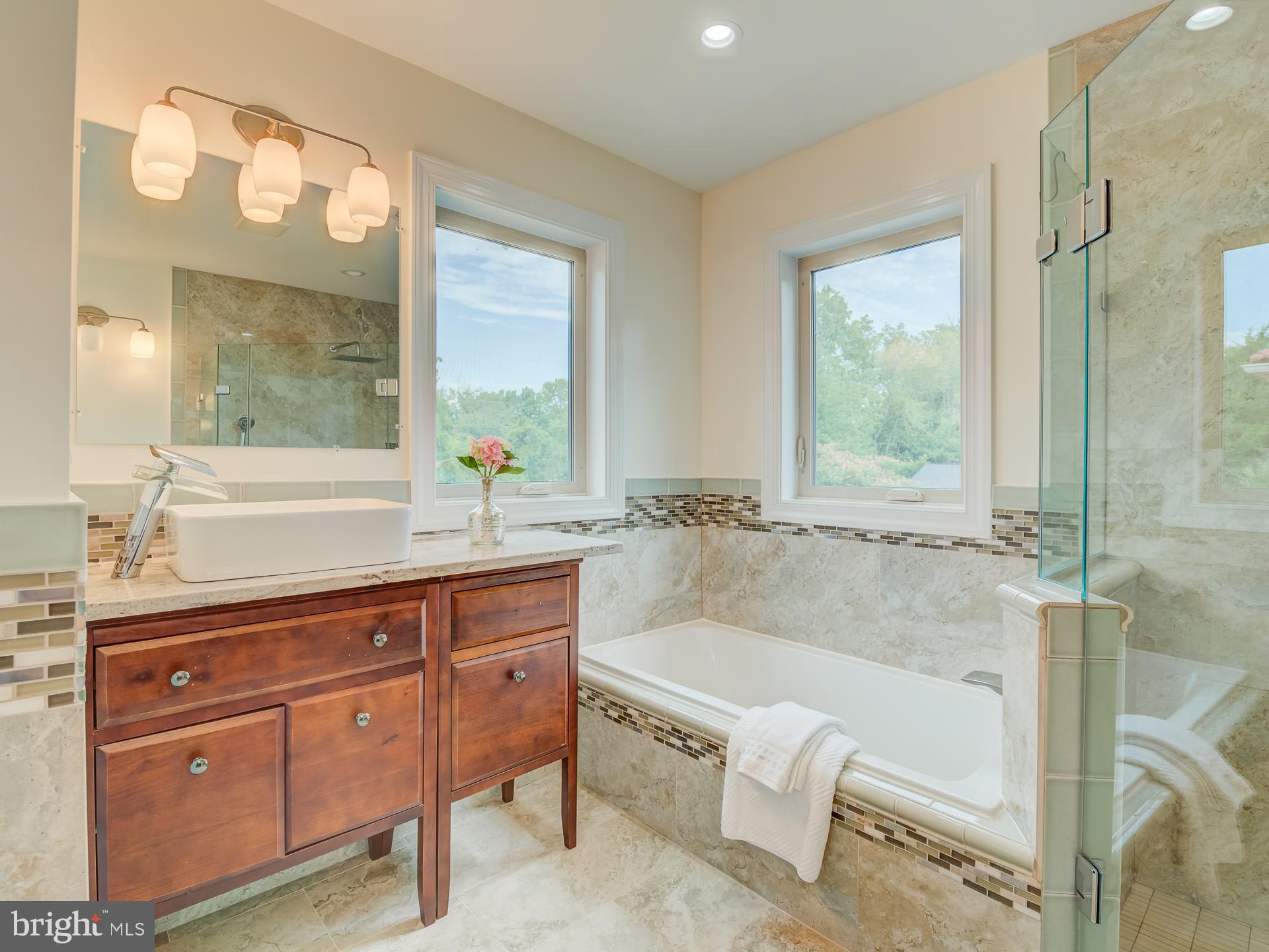 WEST MC LEAN - Residential Lease