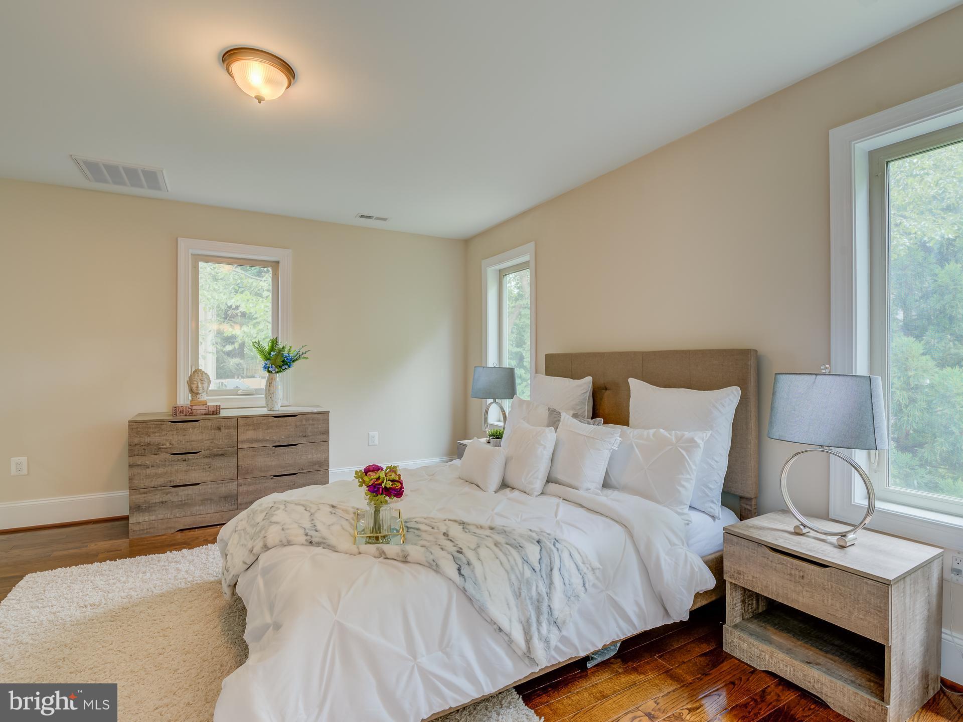 WEST MC LEAN - Residential Lease