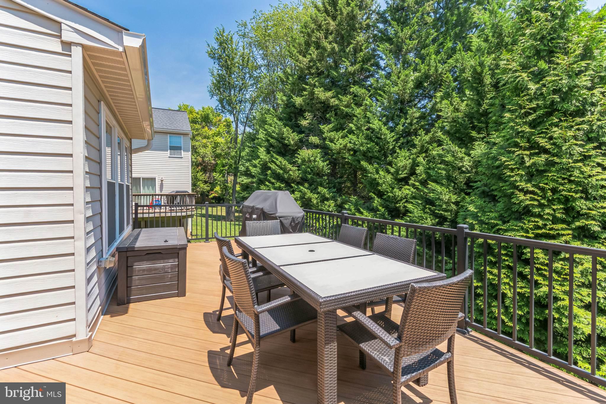 VILLAGE OF RIVER HILL - Residential