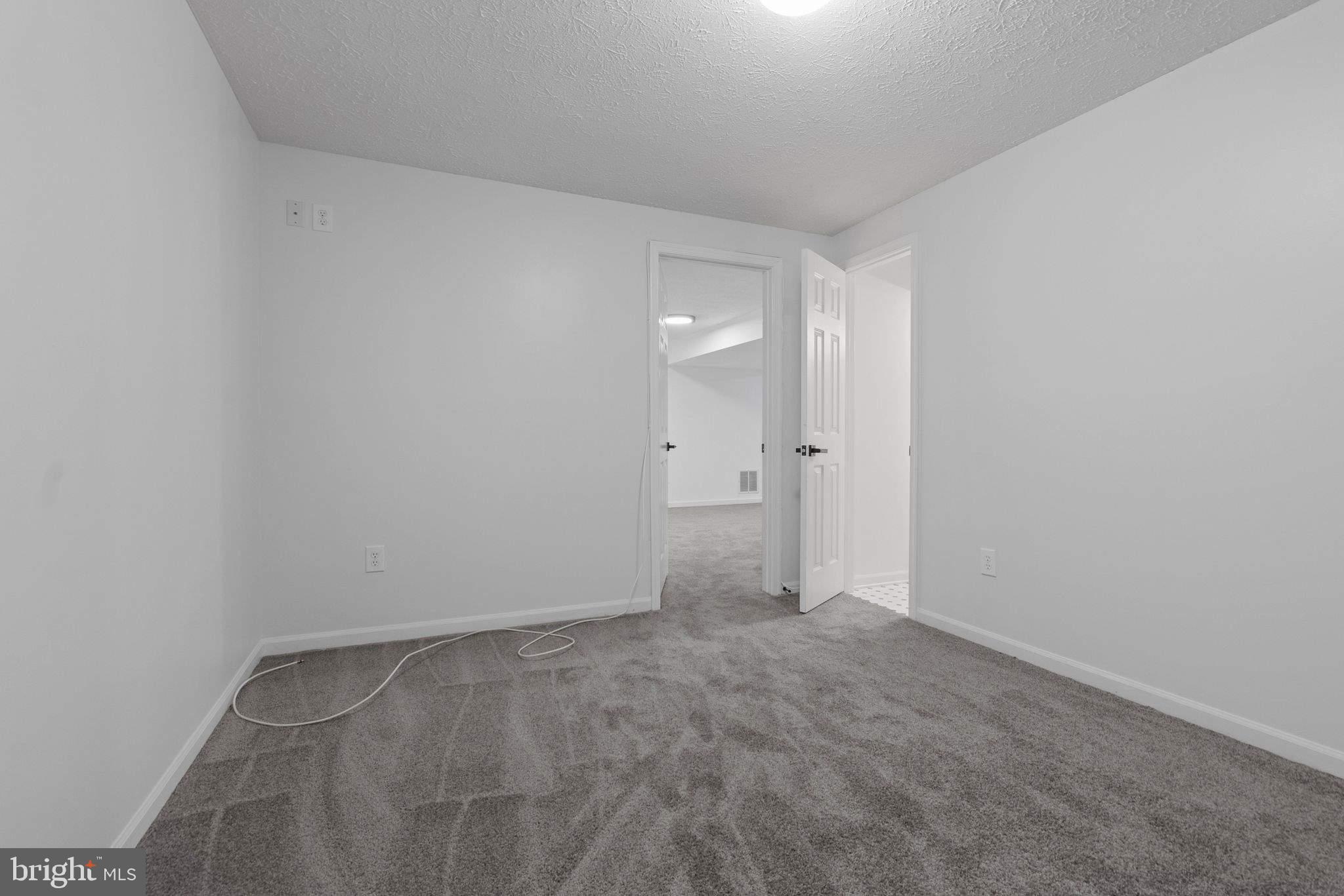 VILLAGE OF RIVER HILL - Residential