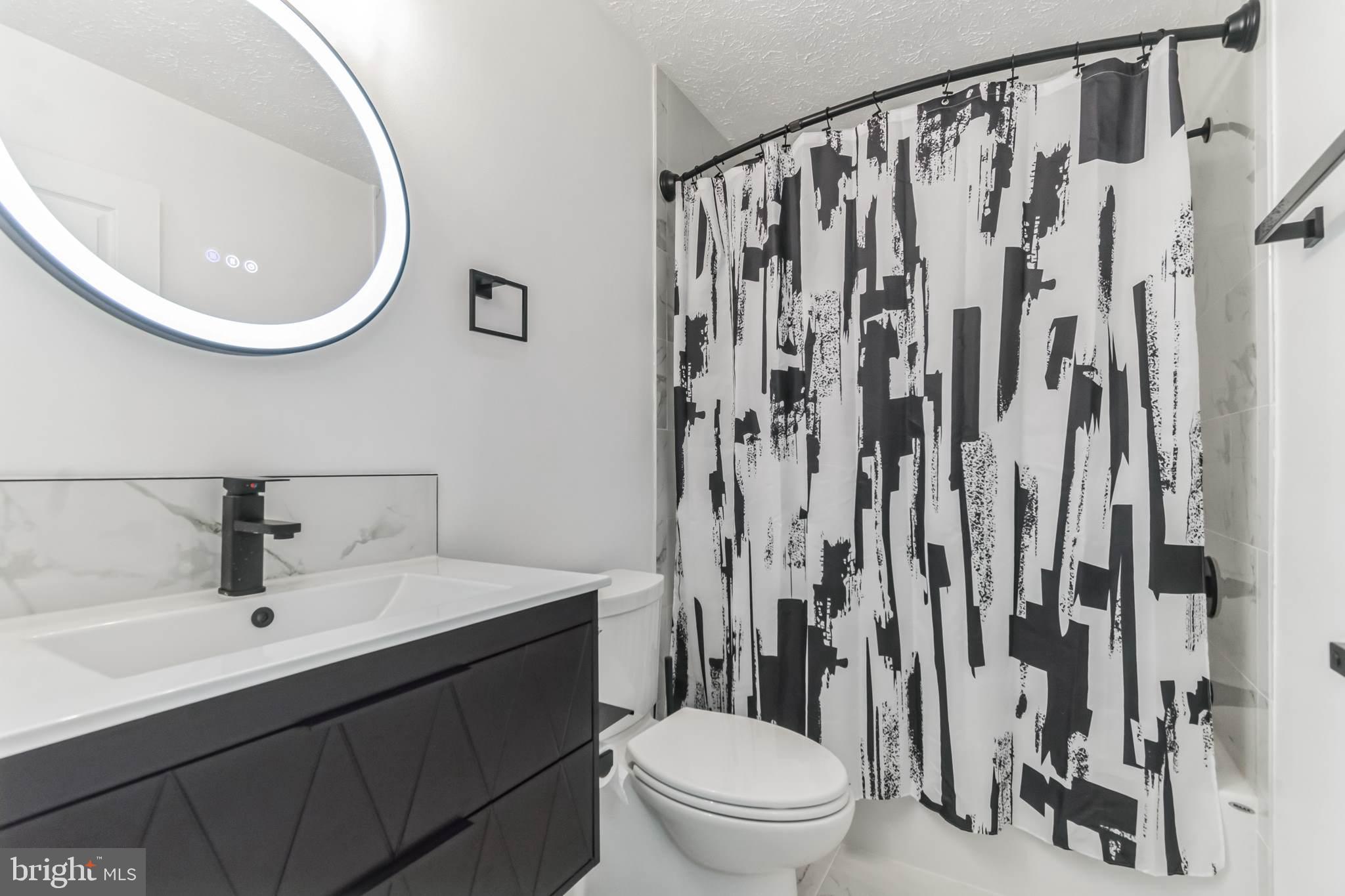 VILLAGE OF RIVER HILL - Residential